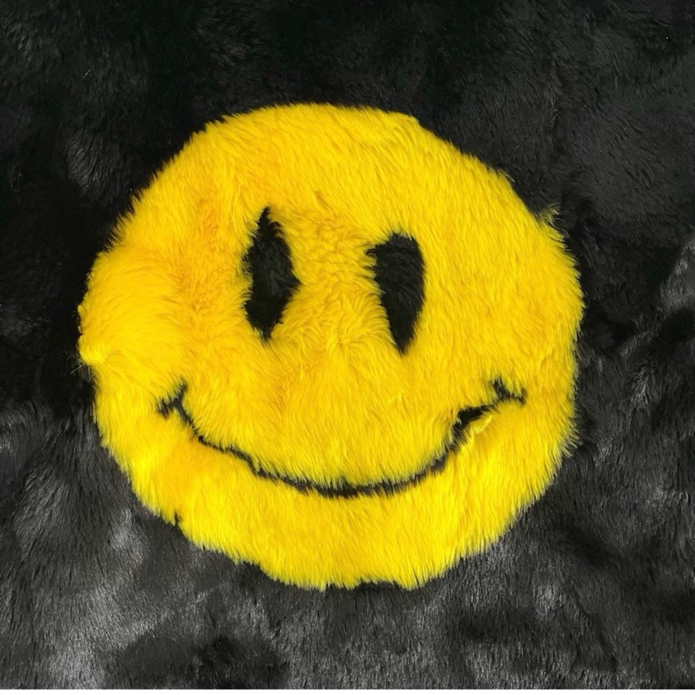 DELIA*S x DOLLS KILL Faux Fur Smiley Face Coat - Picture 7 of 10